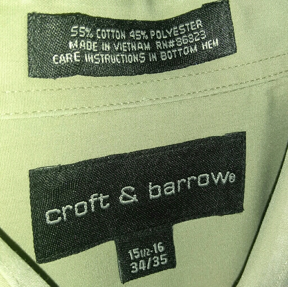 CROFT & BARROW MEN'S DRESS SHIRT TAN.